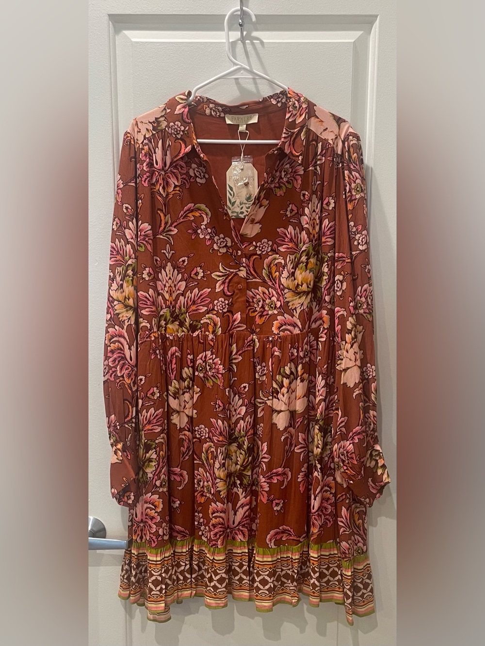 NEW…Farmers Market Floral Button-Front Flowy Shift Dress - Picture 2 of 4